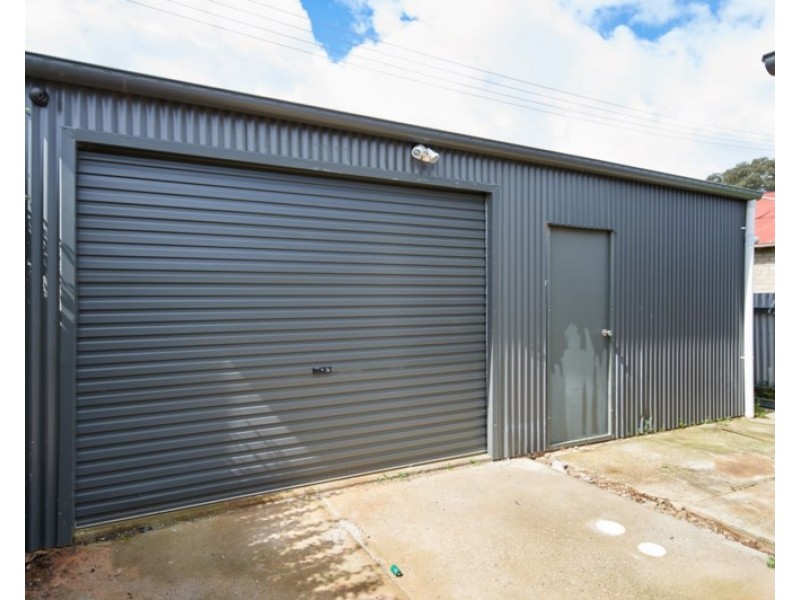 33 Fox Street, Wagga Wagga NSW 2650