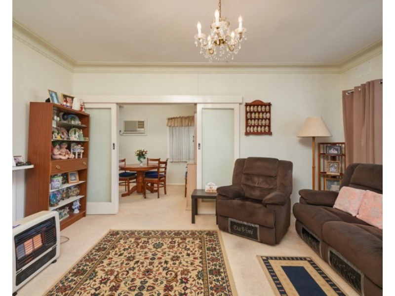 7 Bruce Street, Tolland NSW 2650