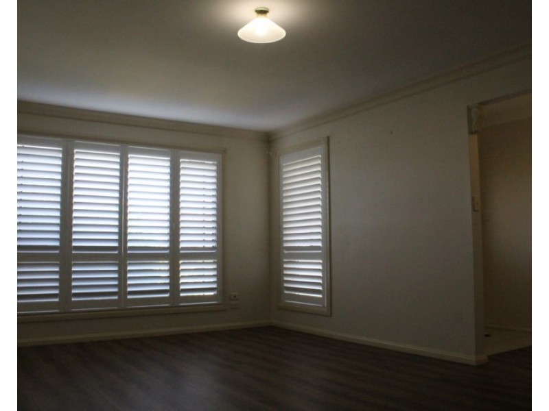 1/50 Kimba Drive, Glenfield Park NSW 2650