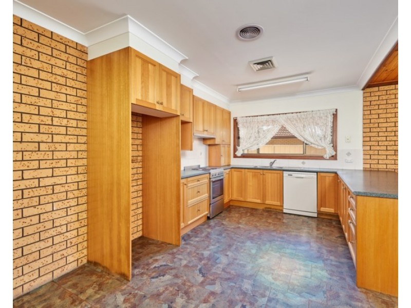 30 Pugsley Avenue, Estella NSW 2650