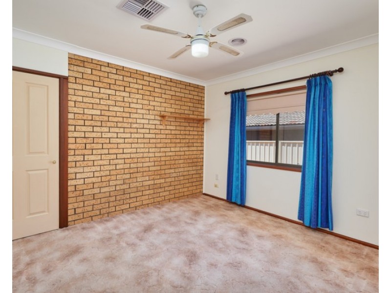 30 Pugsley Avenue, Estella NSW 2650