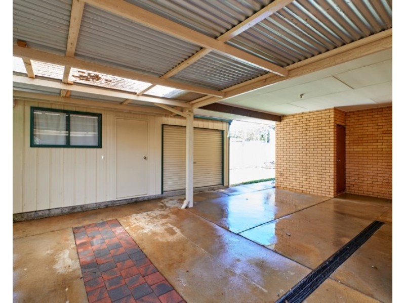 30 Pugsley Avenue, Estella NSW 2650