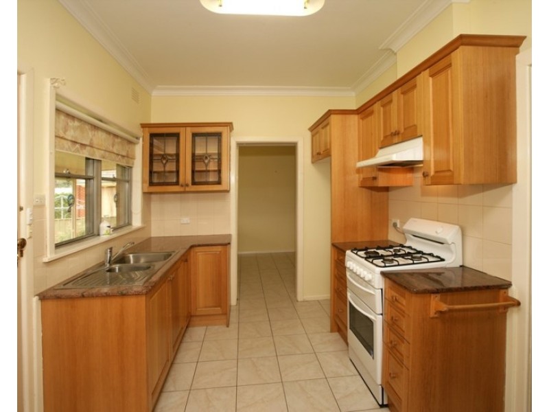 36 Manoora Avenue, Mount Austin NSW 2650