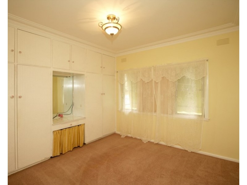 36 Manoora Avenue, Mount Austin NSW 2650