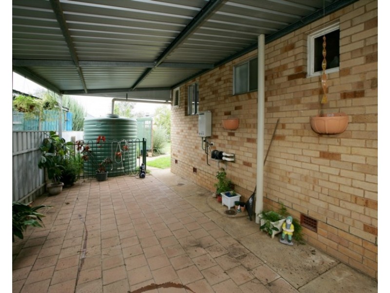 36 Manoora Avenue, Mount Austin NSW 2650