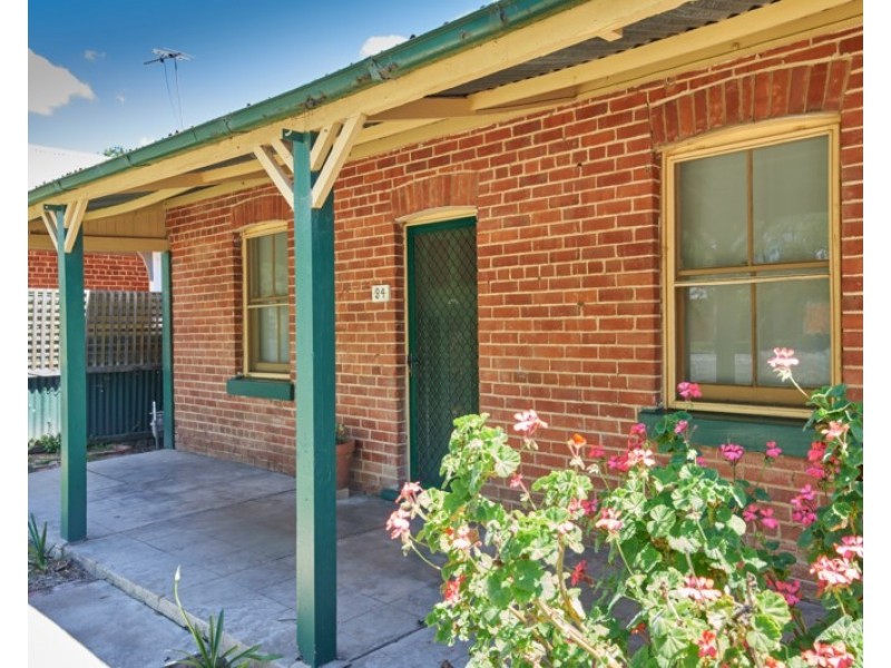 94 Trail Street, Wagga Wagga NSW 2650