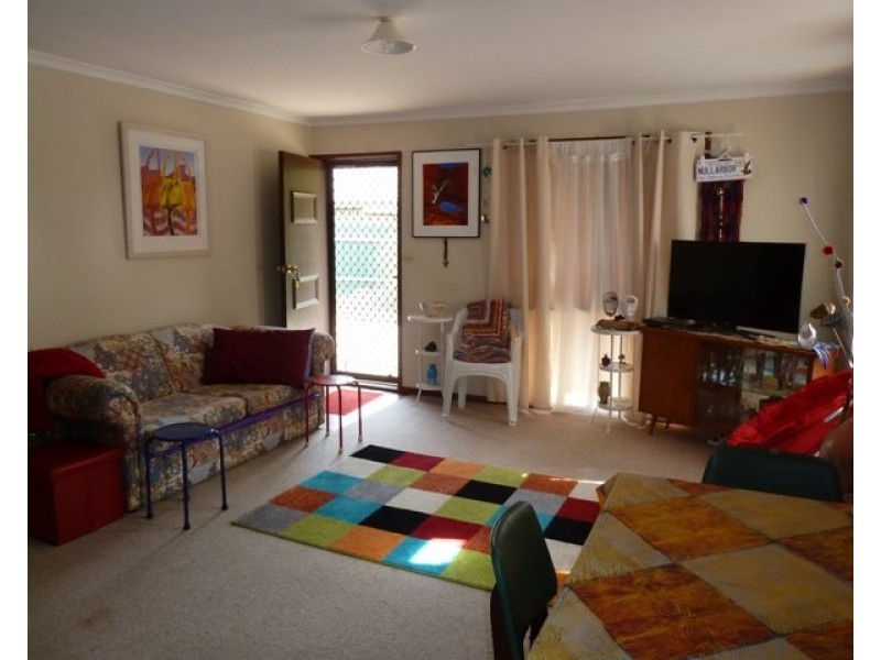 1/50 Geneva Crescent, Lake Albert NSW 2650