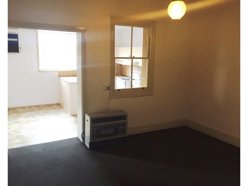 106 Tompson Street, Wagga Wagga NSW 2650