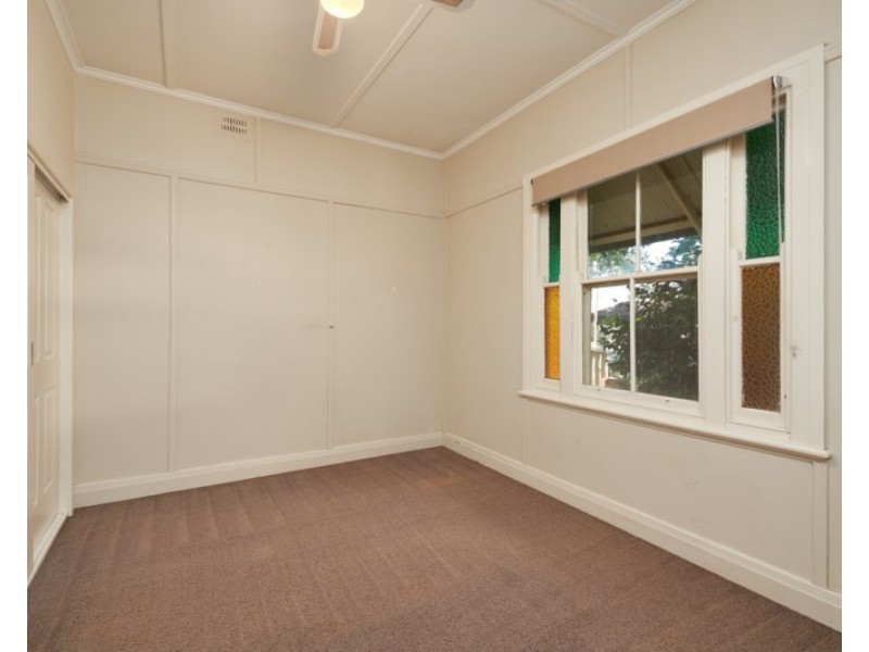 13 Gossett Street, Wagga Wagga NSW 2650