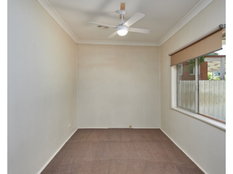 13 Gossett Street, Wagga Wagga NSW 2650