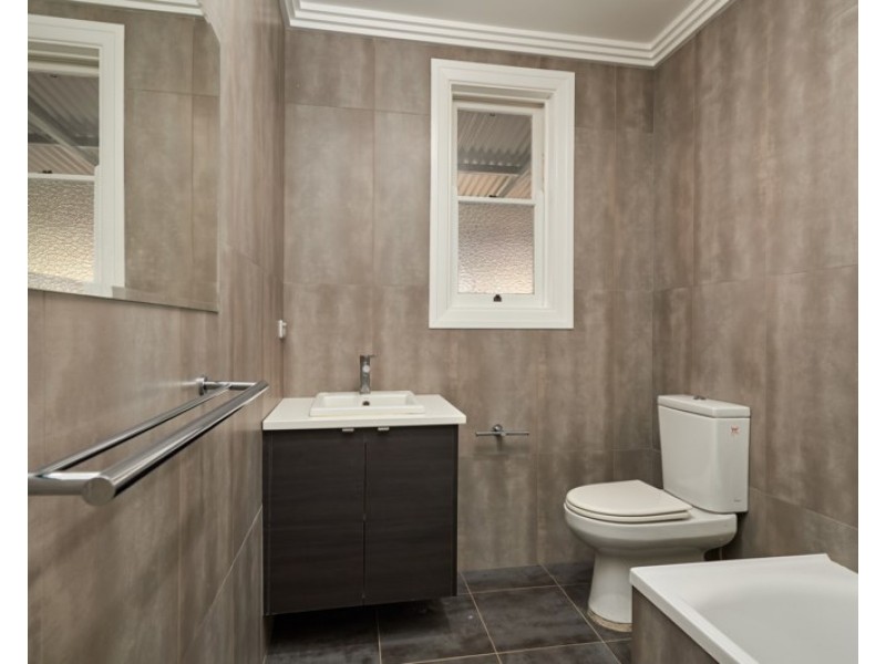 96 Kincaid Street, Wagga Wagga NSW 2650