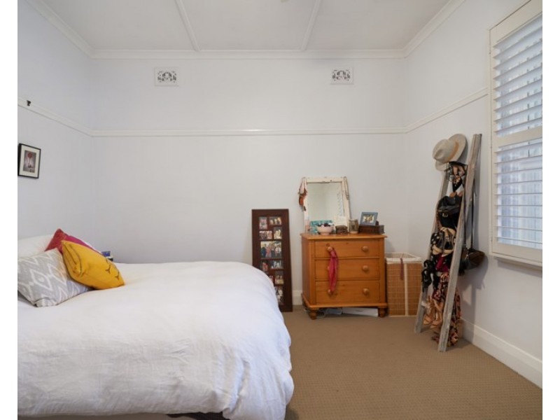 131 Gurwood Street, Wagga Wagga NSW 2650