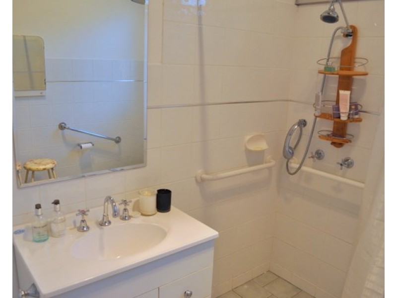131 Gurwood Street, Wagga Wagga NSW 2650