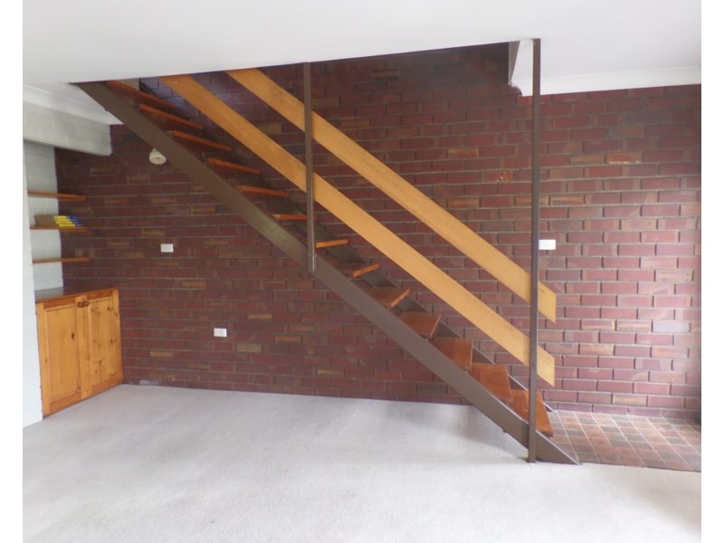 2/58 Pugsley Avenue, Wagga Wagga NSW 2650