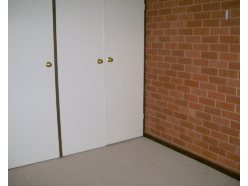 2/58 Pugsley Avenue, Wagga Wagga NSW 2650