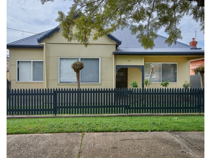 37 Murray Street, Wagga Wagga NSW 2650