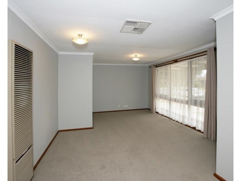 80 Vincent Road, Lake Albert NSW 2650