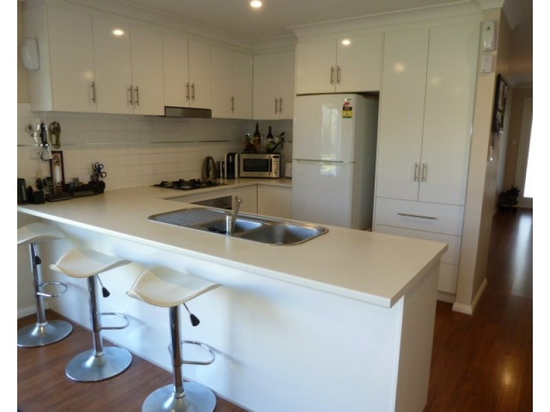 28 Mirrul Street, Glenfield Park NSW 2650