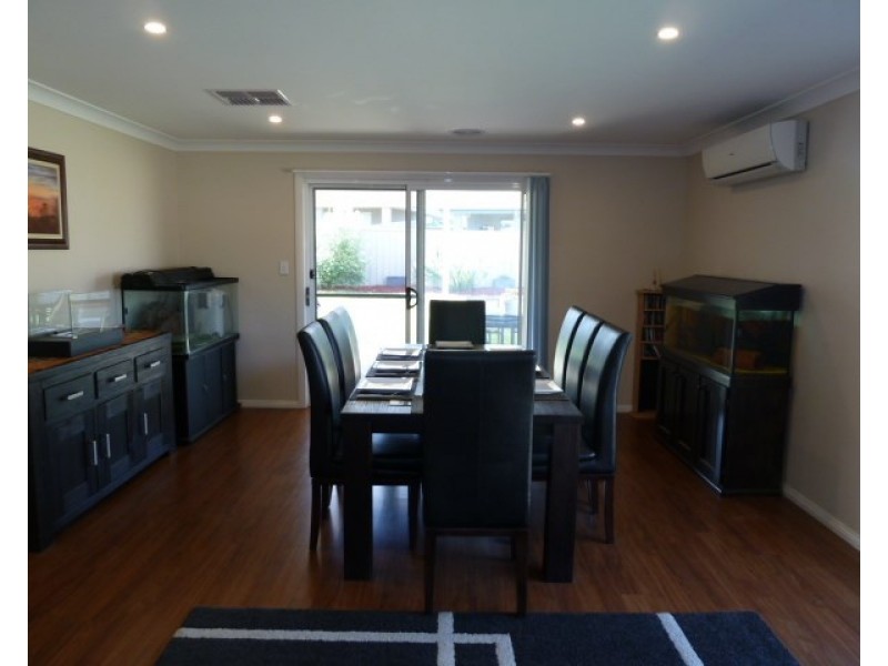 28 Mirrul Street, Glenfield Park NSW 2650