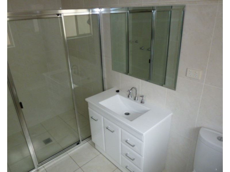 2/81 Atherton Crescent, Tatton NSW 2650