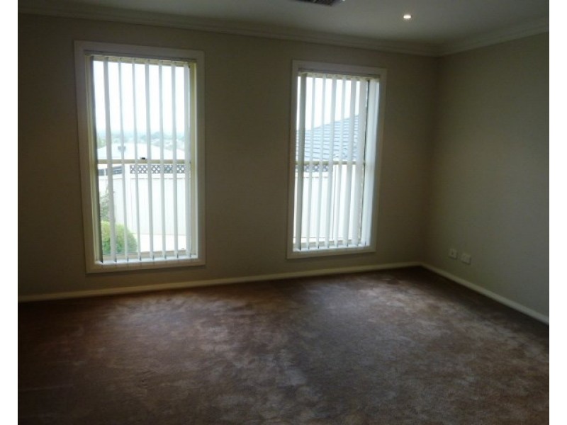 2/81 Atherton Crescent, Tatton NSW 2650