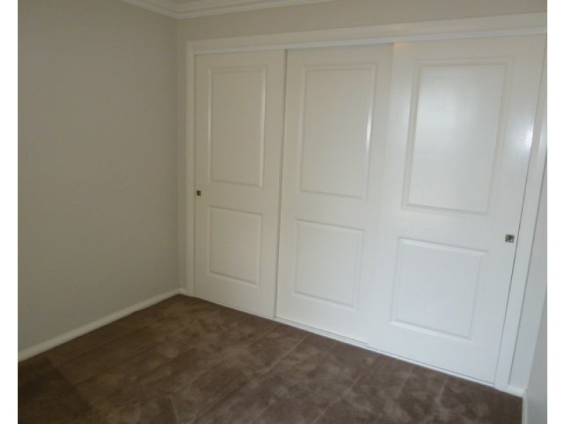 2/81 Atherton Crescent, Tatton NSW 2650