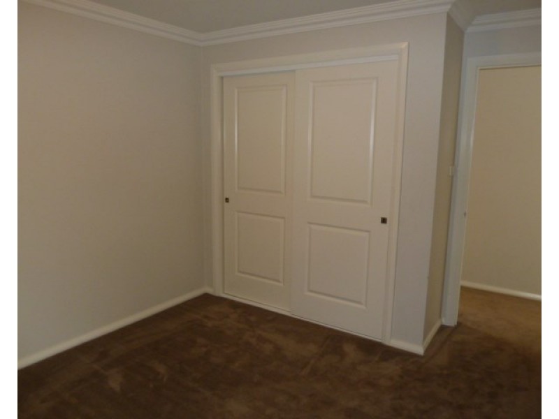 2/81 Atherton Crescent, Tatton NSW 2650