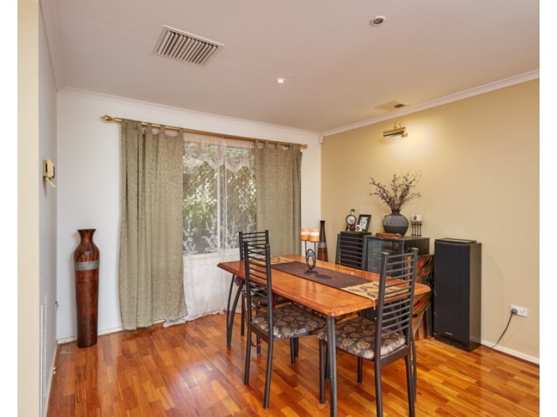 24 McCoullough Street, Tolland NSW 2650