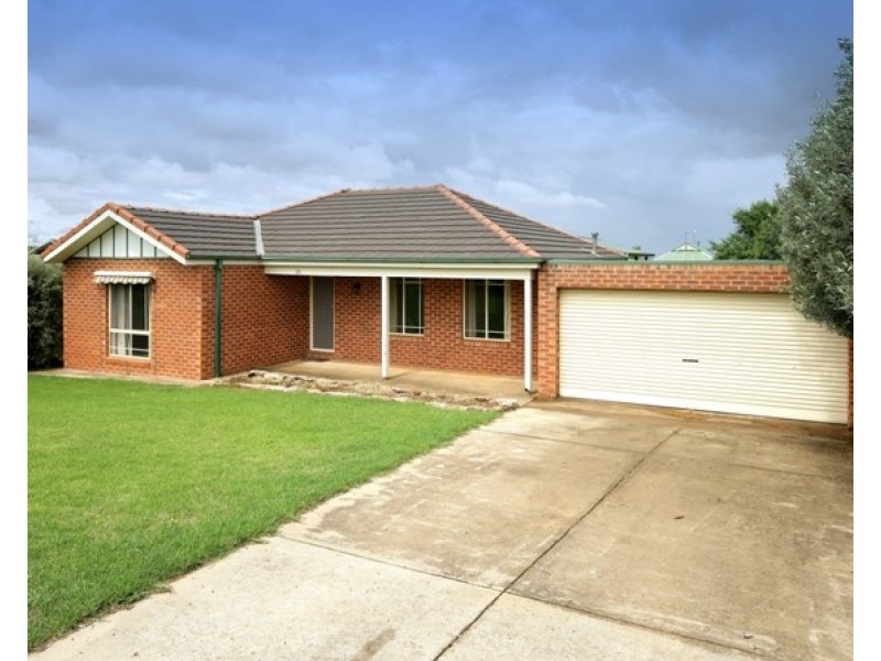 36 Gunn Drive, Estella NSW 2650