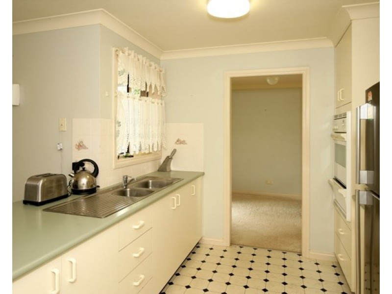 36 Gunn Drive, Estella NSW 2650