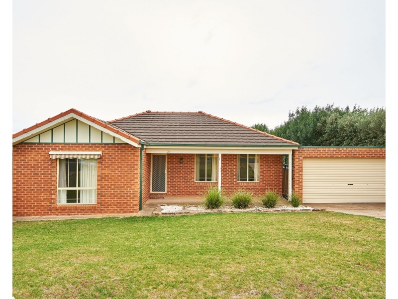 36 Gunn Drive, Estella NSW 2650