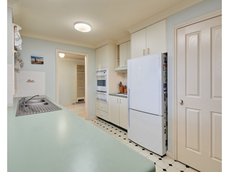 36 Gunn Drive, Estella NSW 2650