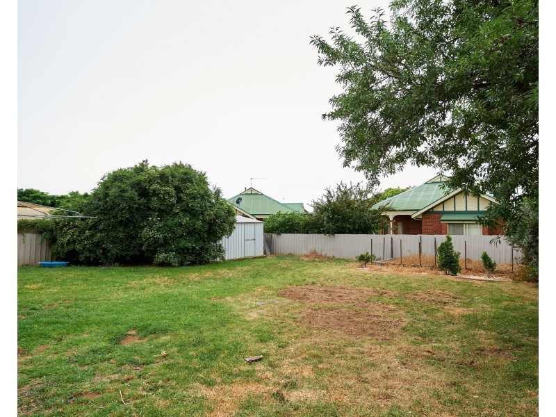 36 Gunn Drive, Estella NSW 2650