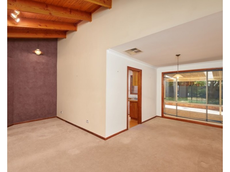 6 Matheson Place, Estella NSW 2650