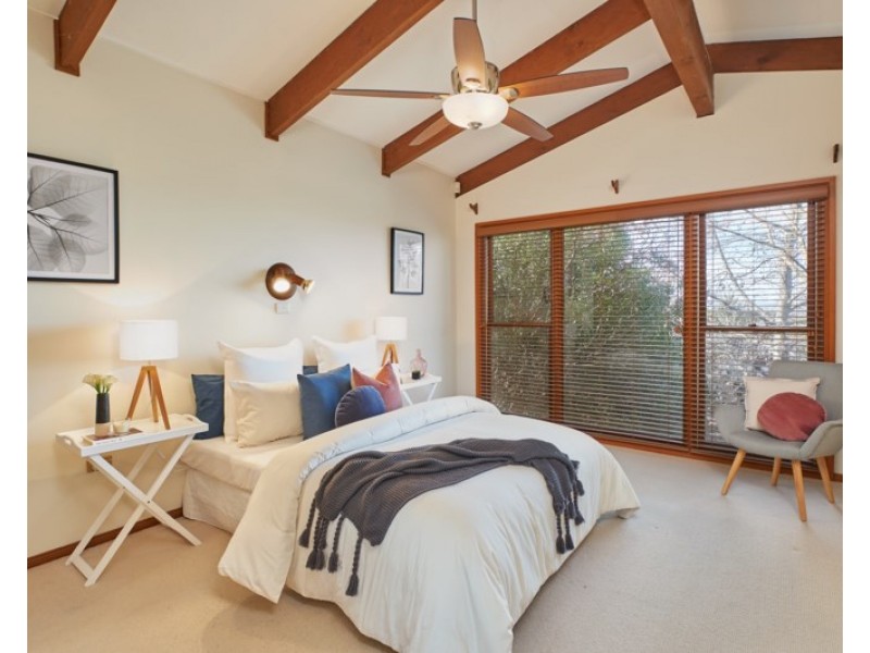 1 Baree Place, Kooringal NSW 2650