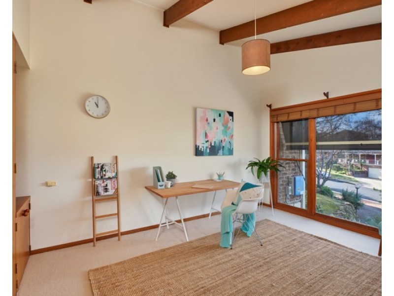 1 Baree Place, Kooringal NSW 2650