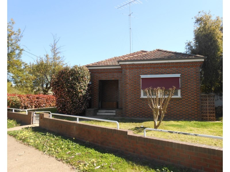 2 Murray Street, Wagga Wagga NSW 2650