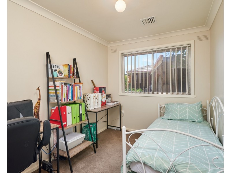 34 Cobb Street, Tolland NSW 2650