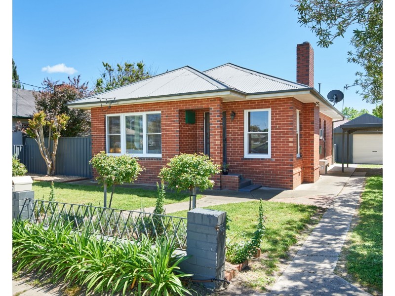 27 North Parade, Wagga Wagga NSW 2650