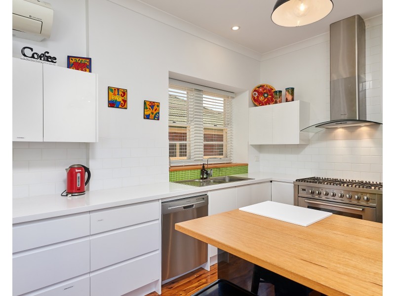 32 Trevor Street, Turvey Park NSW 2650