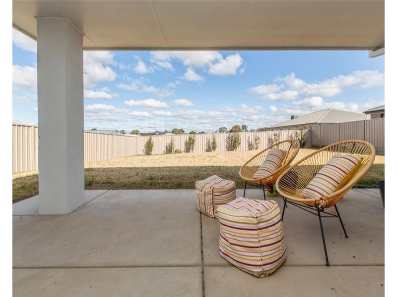 119 Strickland, Boorooma NSW 2650