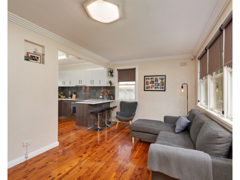 21 Spooner Avenue, Mount Austin NSW 2650