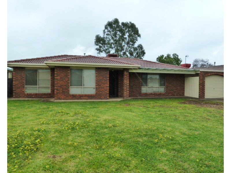 2 Gunyah Place, Glenfield Park NSW 2650