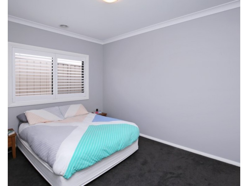 38 Barton Avenue, Lloyd NSW 2650