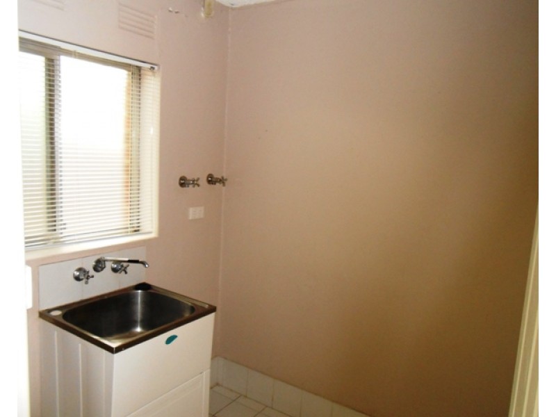 1/17 Cochrane Street, Kooringal NSW 2650