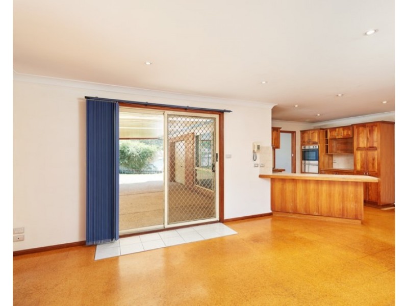 6 Matheson Place, Estella NSW 2650