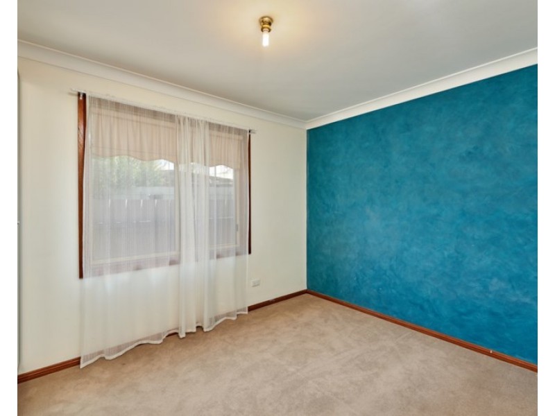 6 Matheson Place, Estella NSW 2650