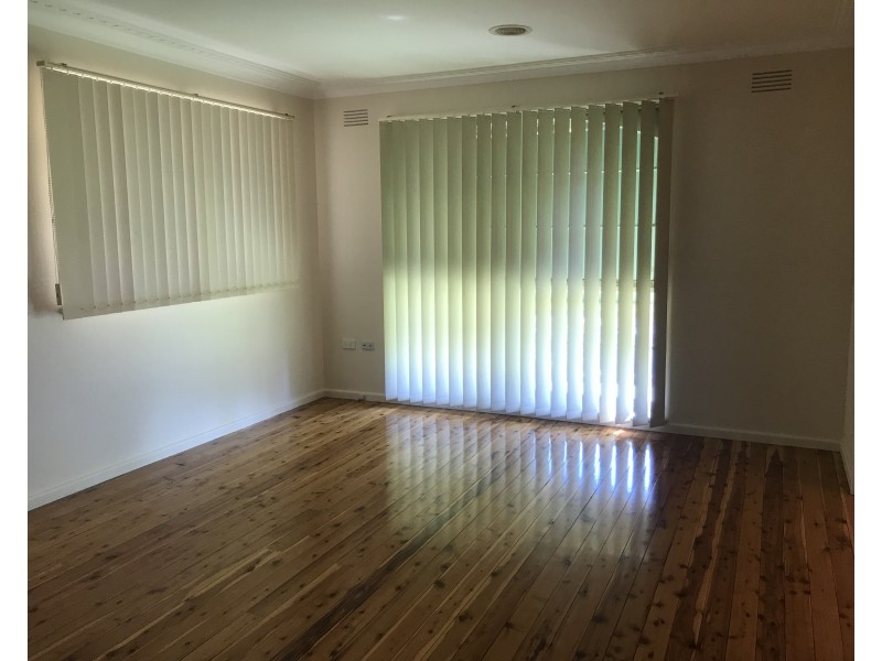 30 White Avenue, Kooringal NSW 2650