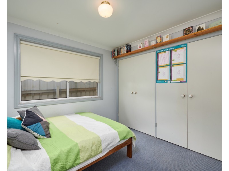 8 Corella Place, Estella NSW 2650