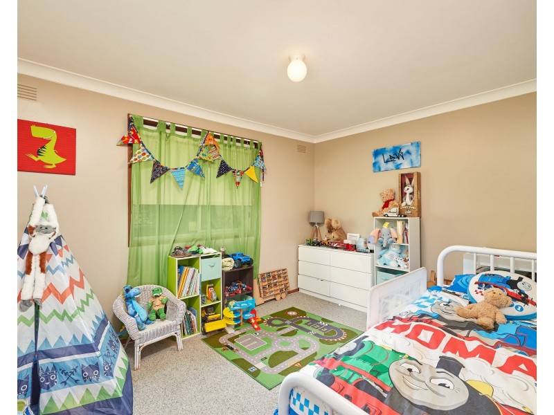 11 Willow Street, Kooringal NSW 2650